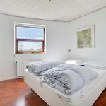 Four-bedroom In Ebeltoft