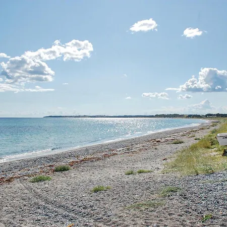 펜션 Four-bedroom In