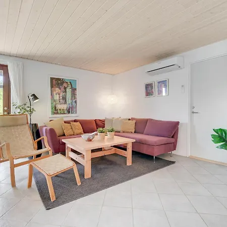 Four-bedroom In 펜션