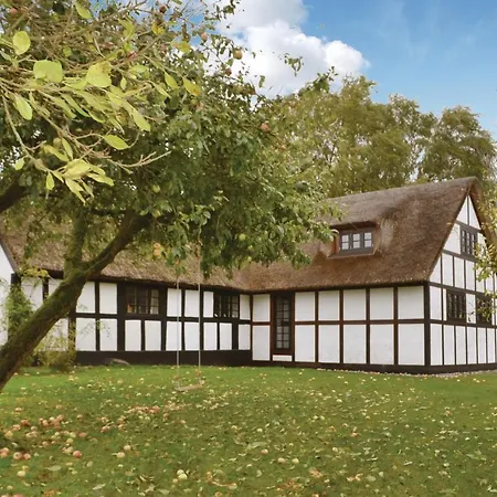 Tatil Evi 4 Bedroom Awesome Home In Ebeltoft *