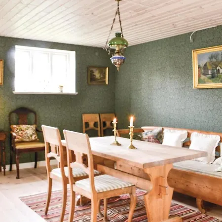 4 Bedroom Awesome Home In Ebeltoft Tatil Evi