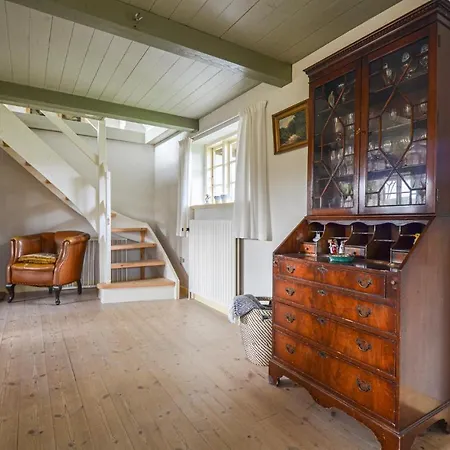 펜션 Four-bedroom In 에벨토프트