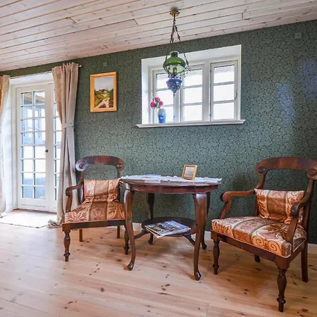 4 Bedroom Awesome Home In Ebeltoft
